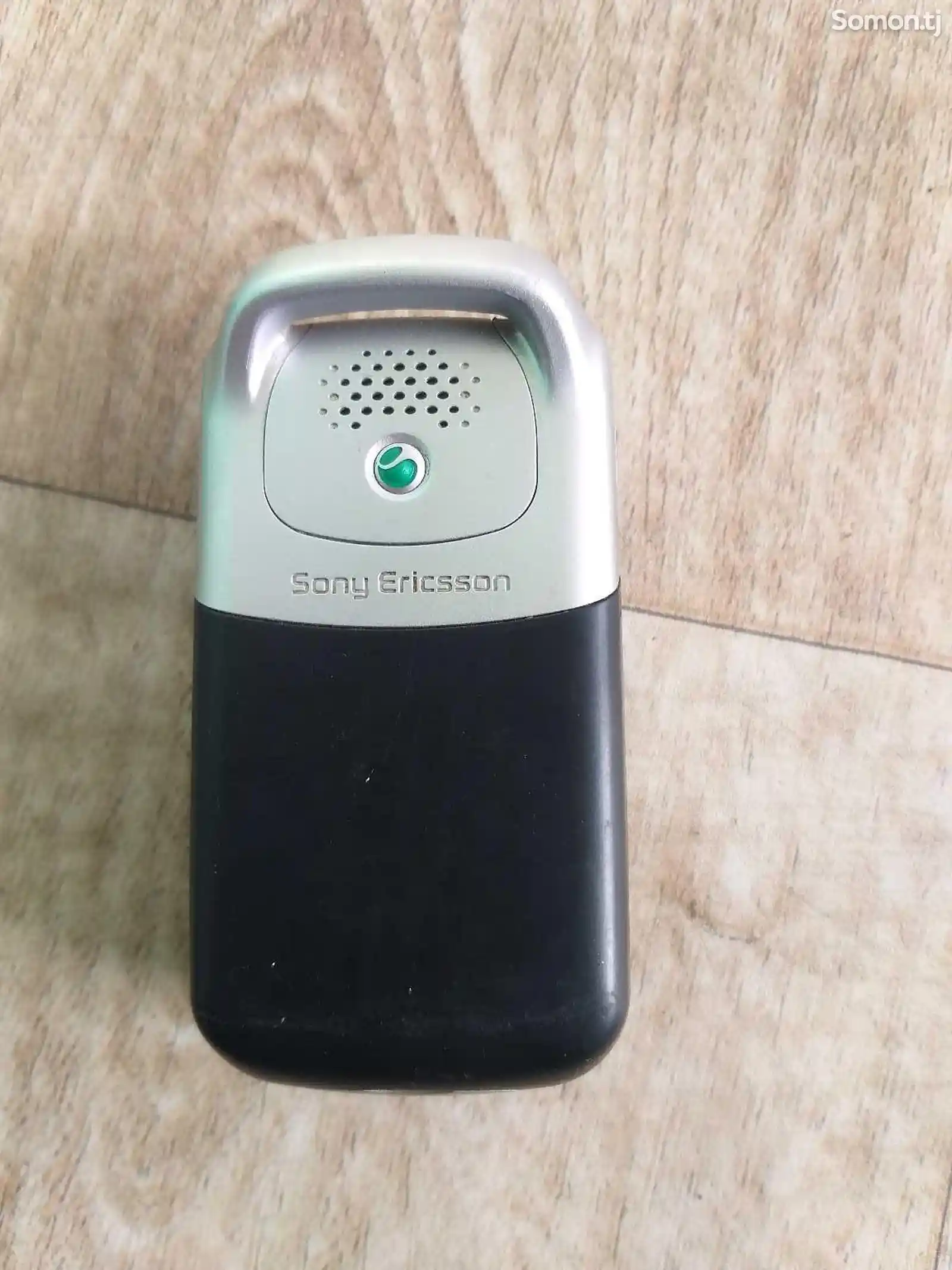 Sony Ericsson Z530i-3
