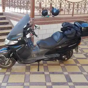Мотоцикл Suzuki 4400