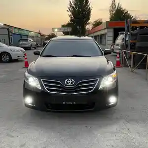 Toyota Camry, 2011