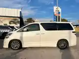 Toyota Vellfire, 2014-6