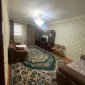 2-комн. квартира, 2 этаж, 65 м², 19 микрорайон