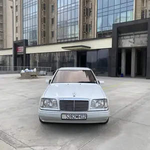 Mercedes-Benz W124, 1994