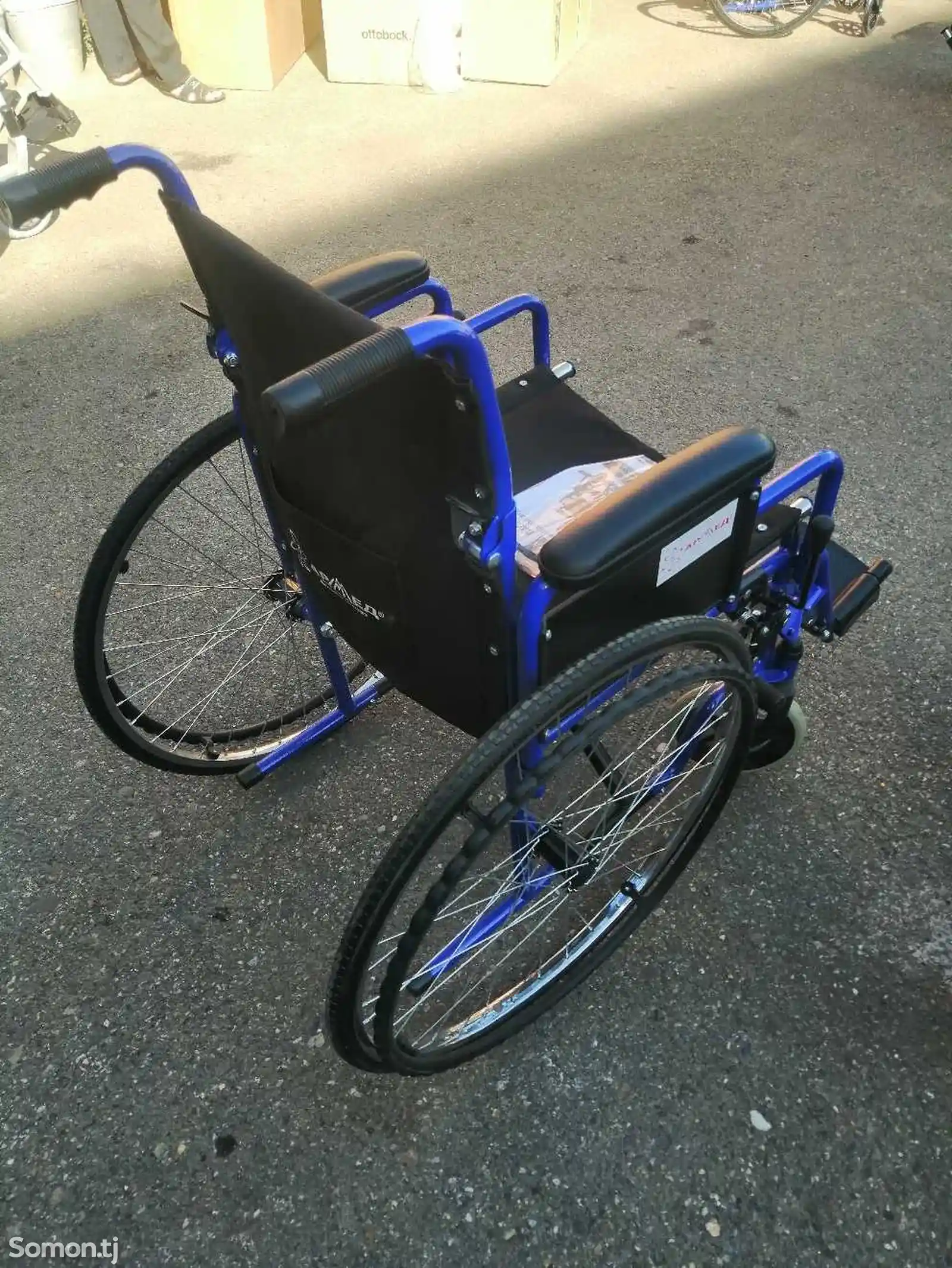 Инвалидная кресло-коляска-5