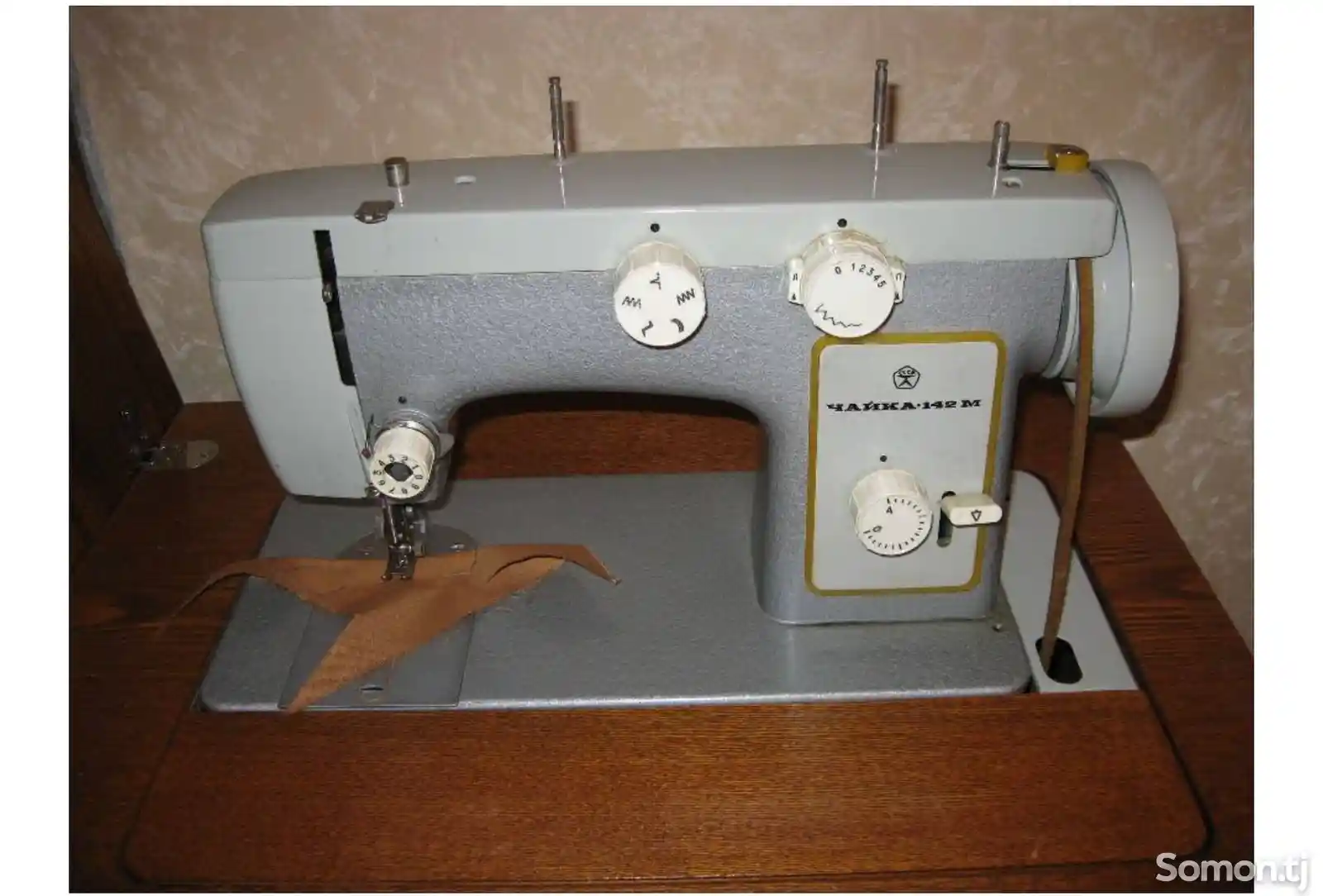 Швейная машина Чайка 142М-1