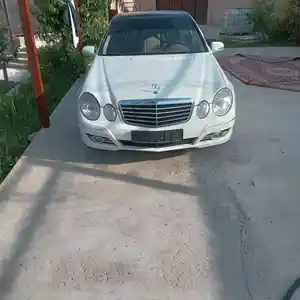 Mercedes-Benz E class, 2008