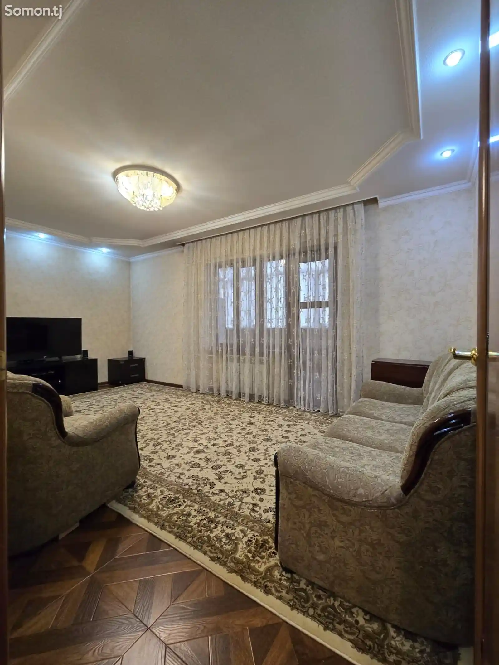 3-комн. квартира, 5 этаж, 70м², Сомони-1