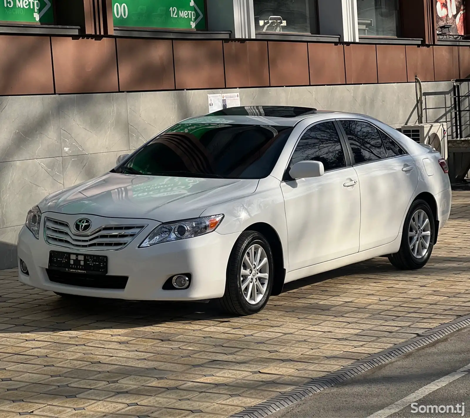 Toyota Camry, 2011-1