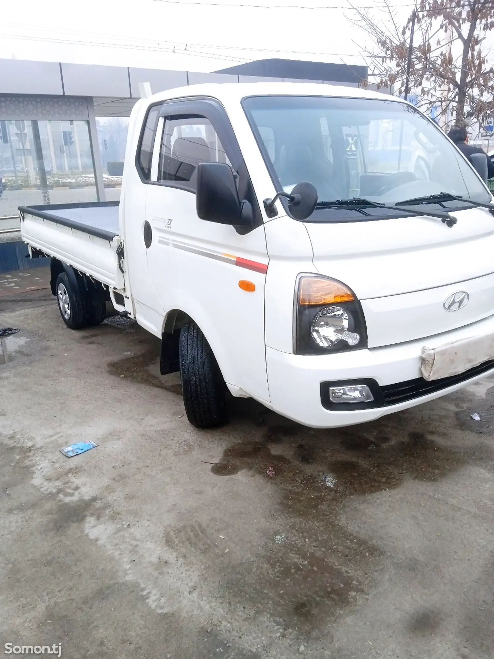 Бортовой автомобиль Hyundai Porter, 2015-1