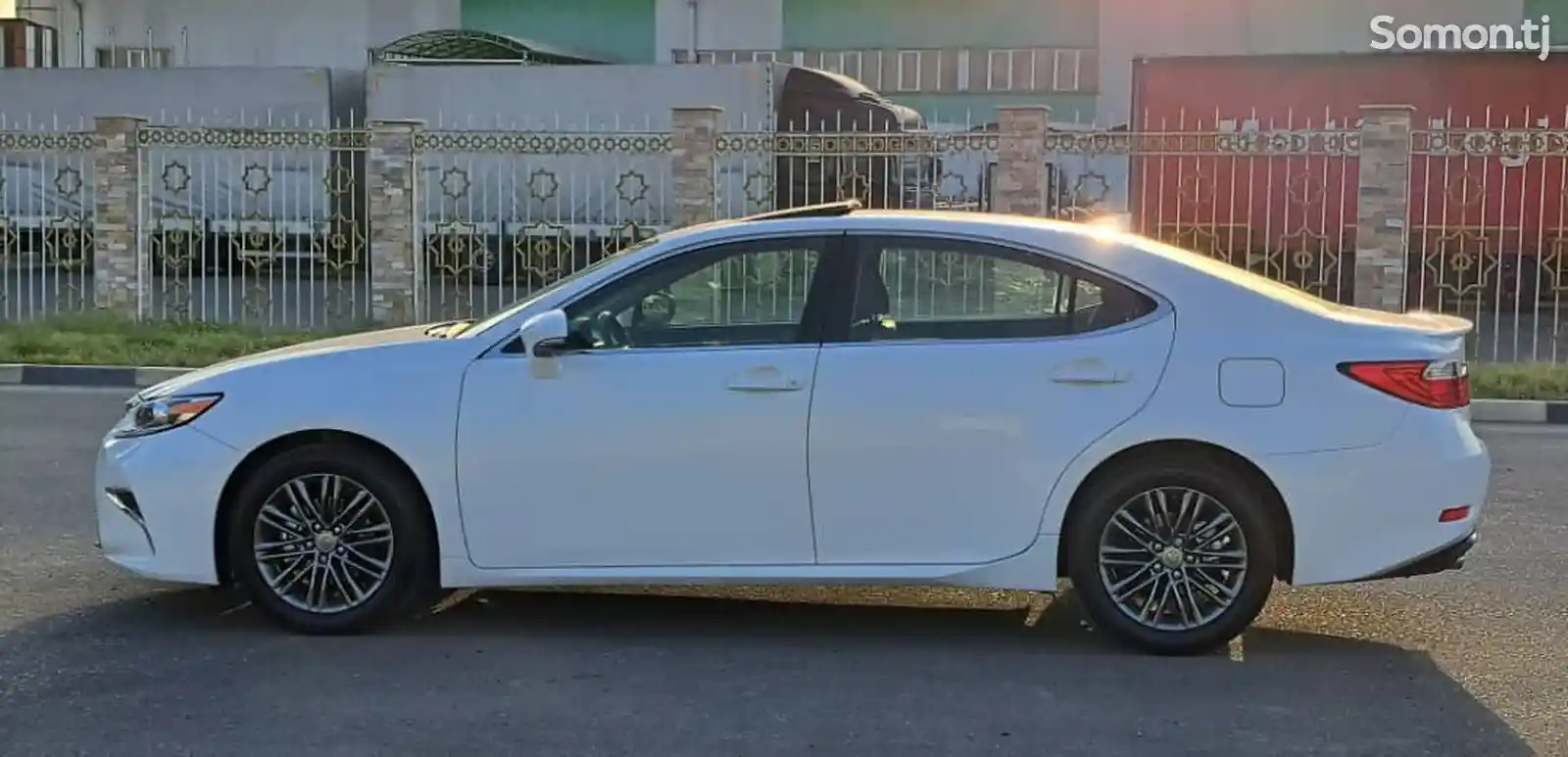 Lexus ES series, 2015-7