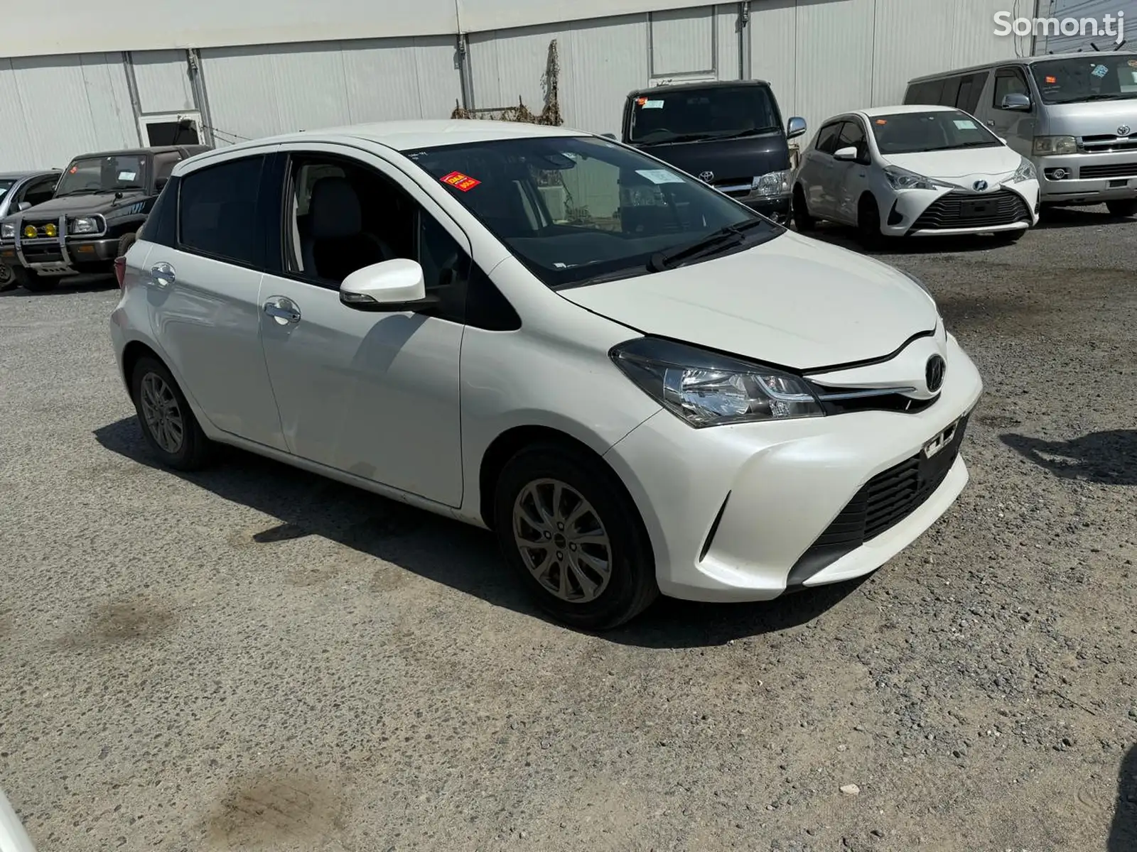 Toyota Vitz, 2015-5