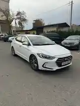 Hyundai Elantra, 2017-2