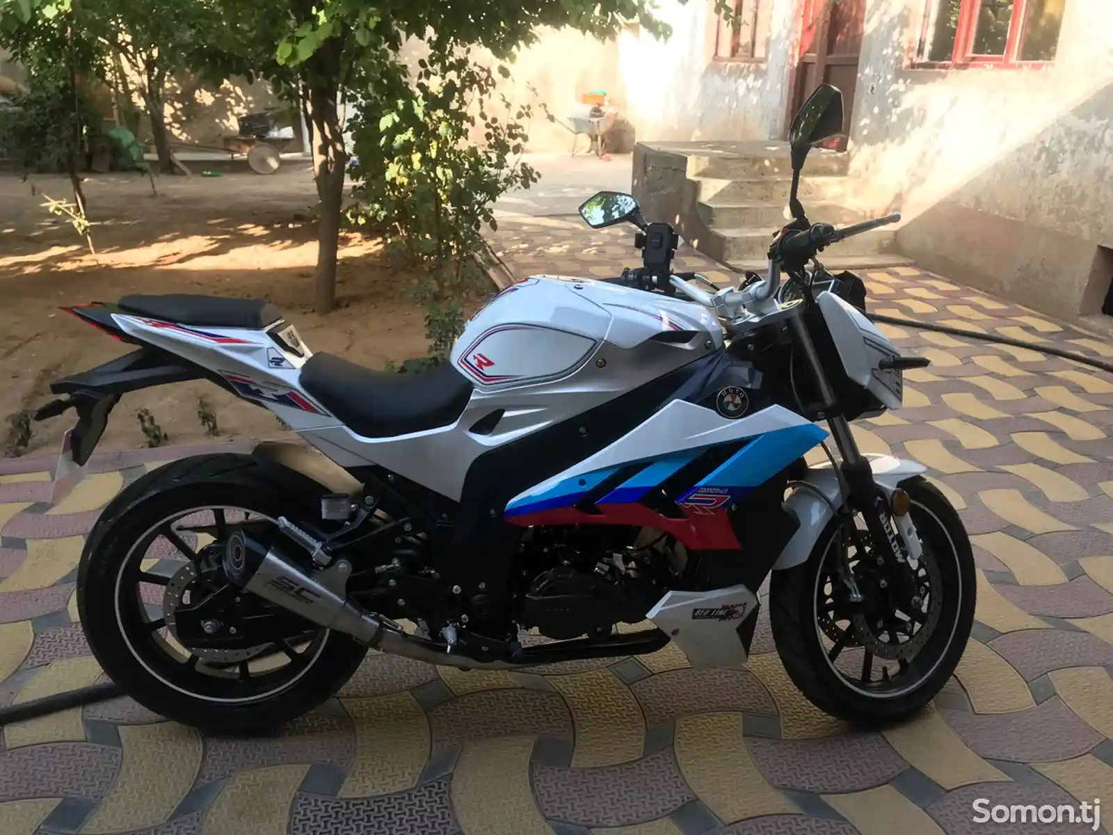 Мотоцикл BMW-2