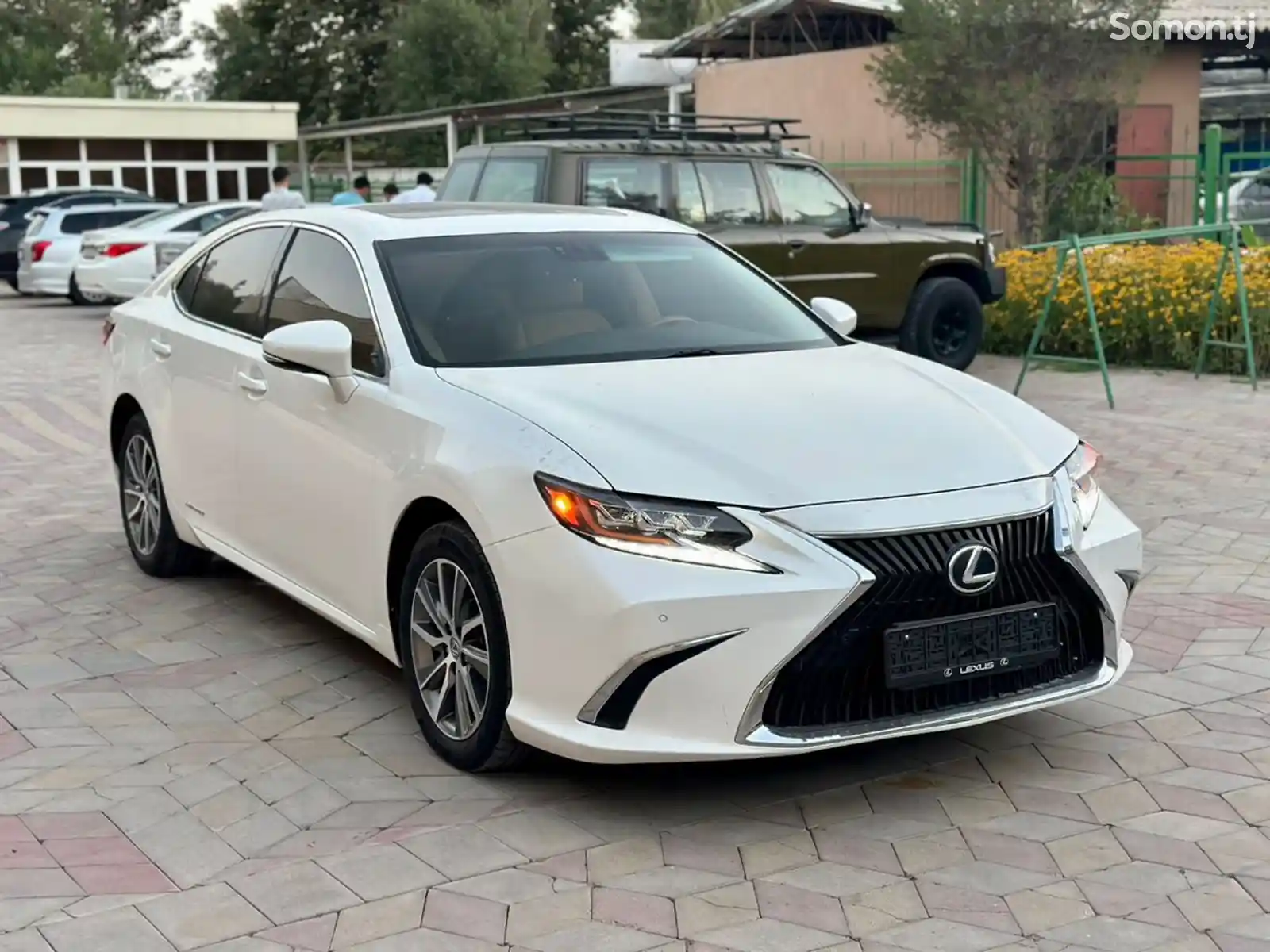 Lexus ES series, 2016-1