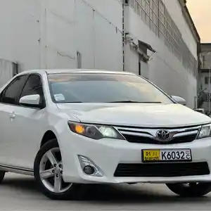 Toyota Camry, 2012