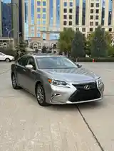 Lexus ES series, 2017-3