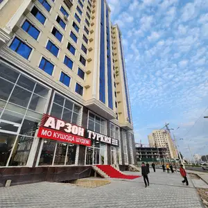 3-комн. квартира, 13 этаж, 122 м², 102 мкр