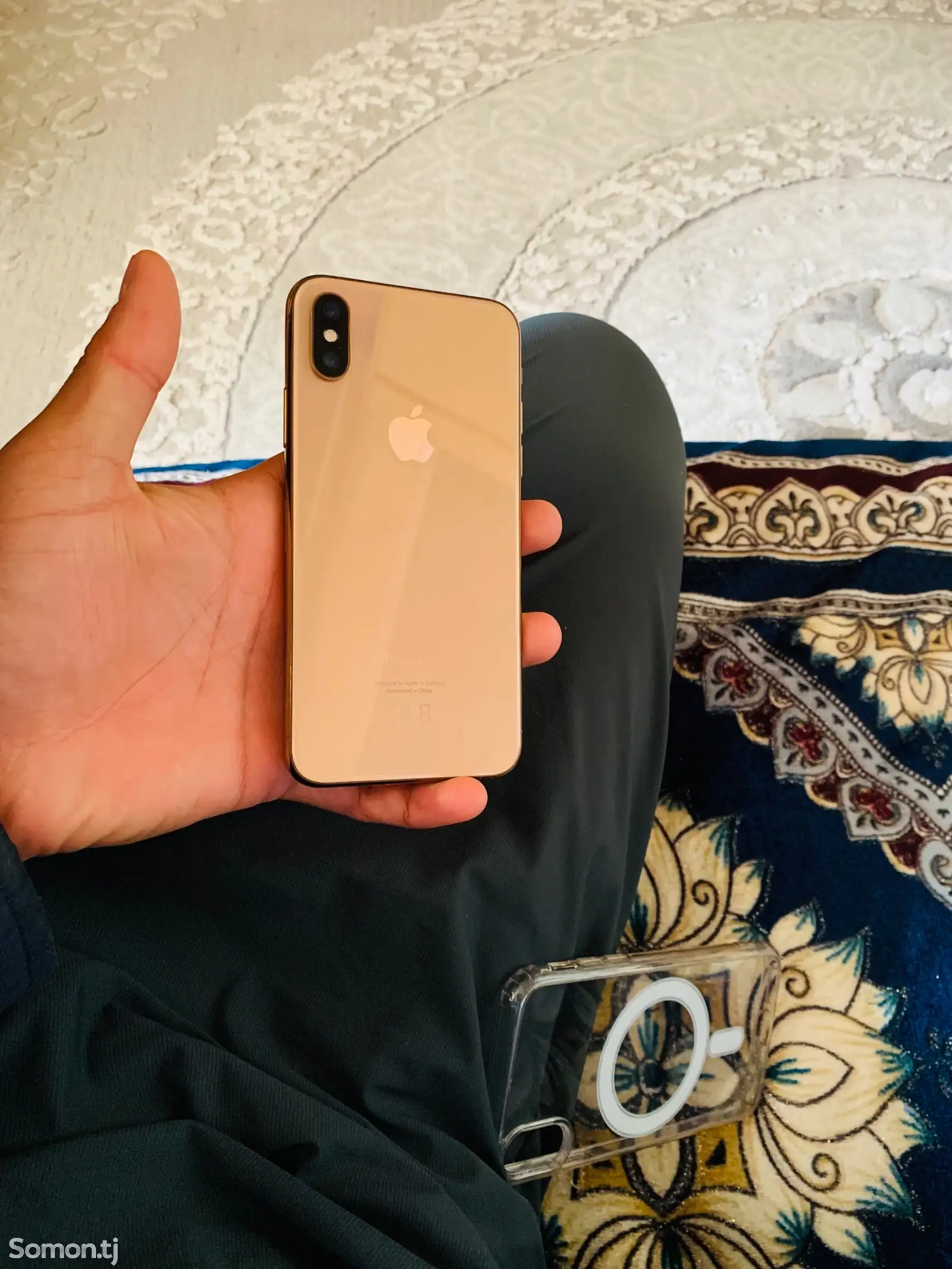 Apple iPhone Xs, 64 gb, Gold-1