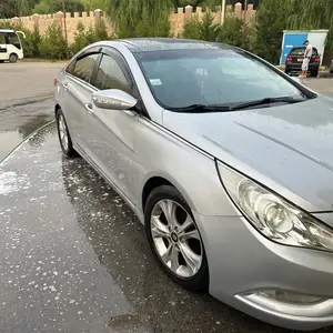 Hyundai Sonata, 2012