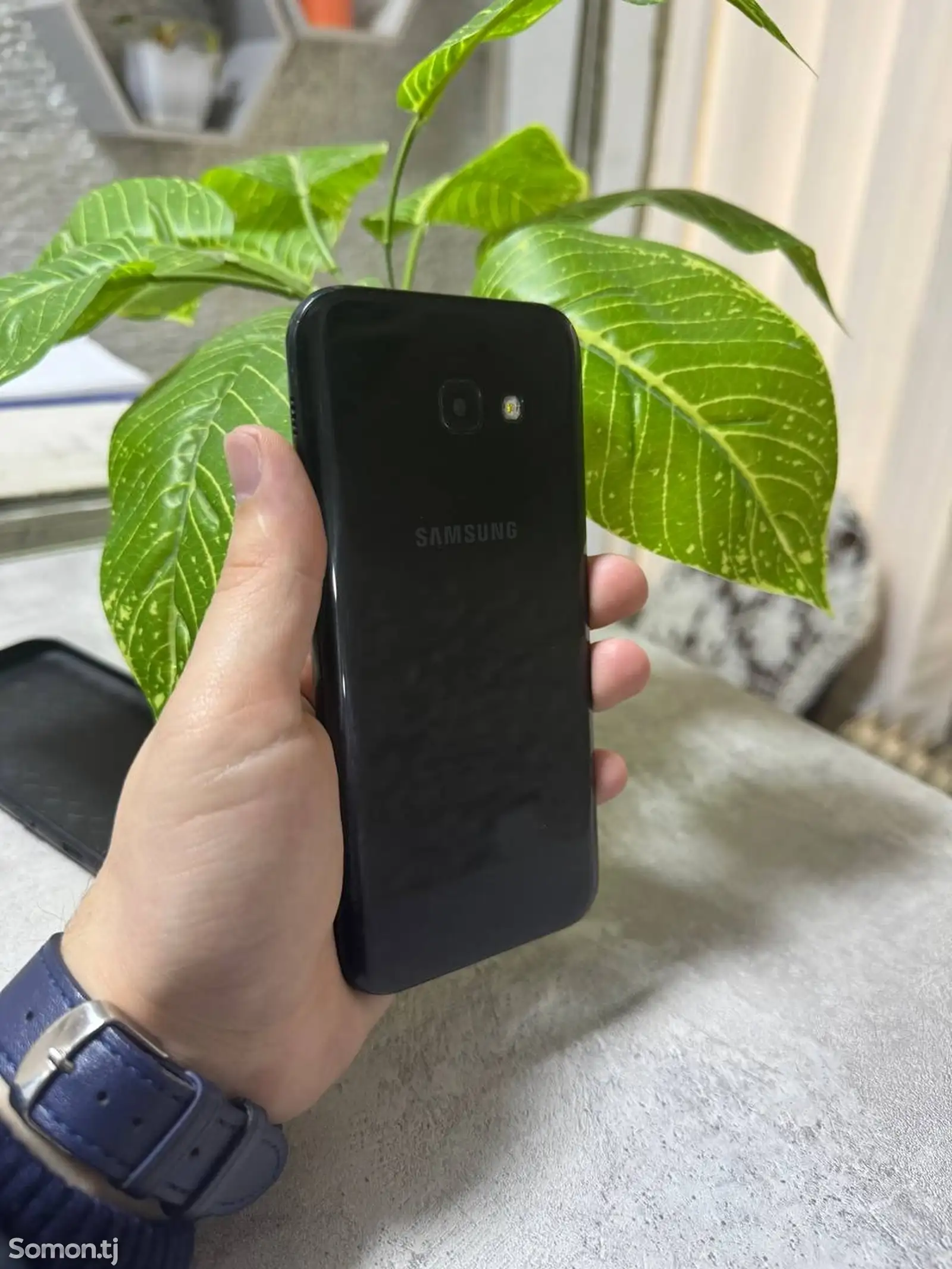 Samsung Galaxy A5 2017-1