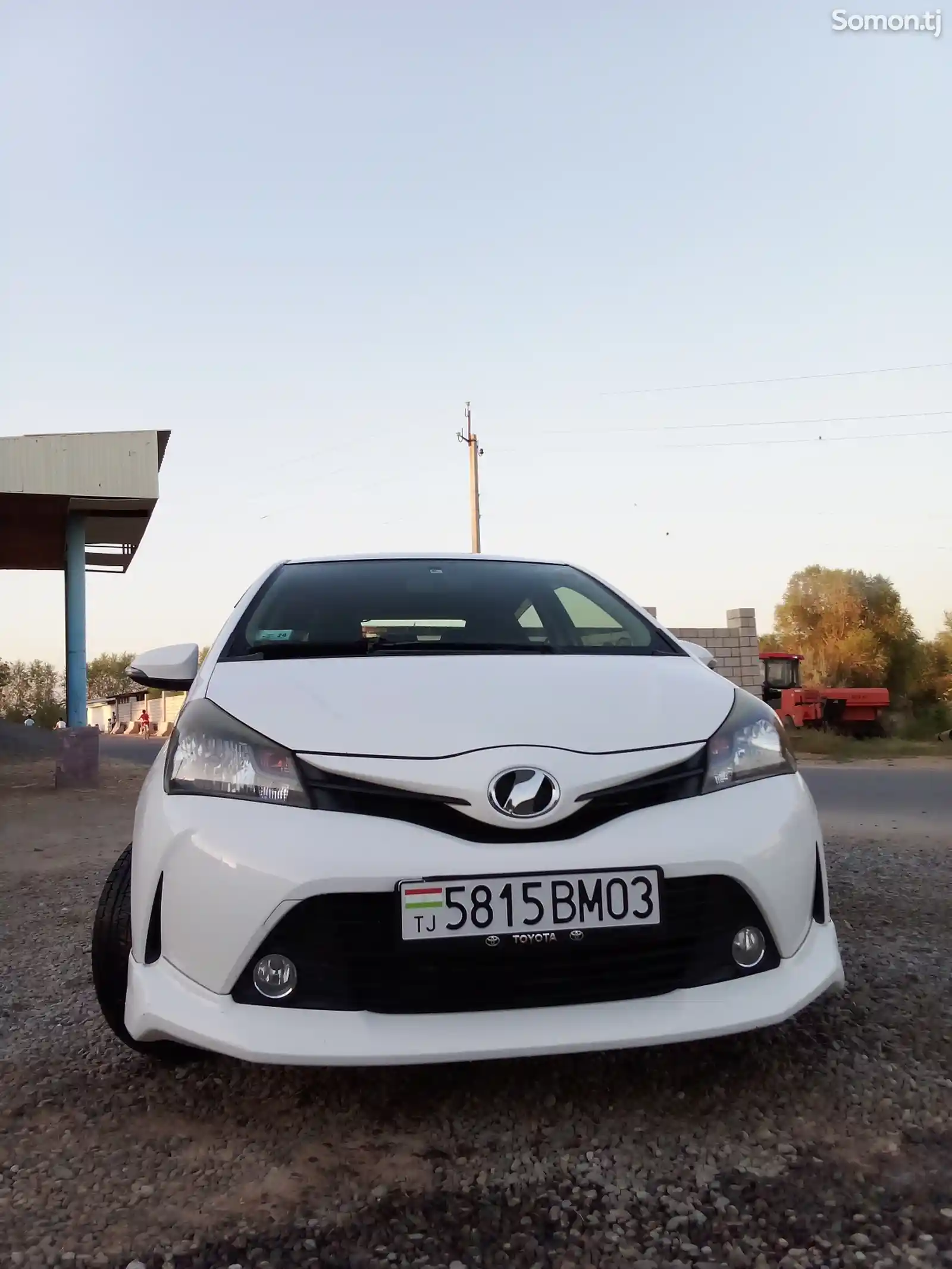 Toyota Vitz, 2014-11