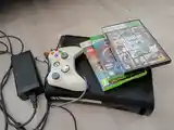 Игровая приставка Xbox 360-2