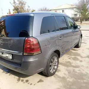 Opel Zafira, 2008