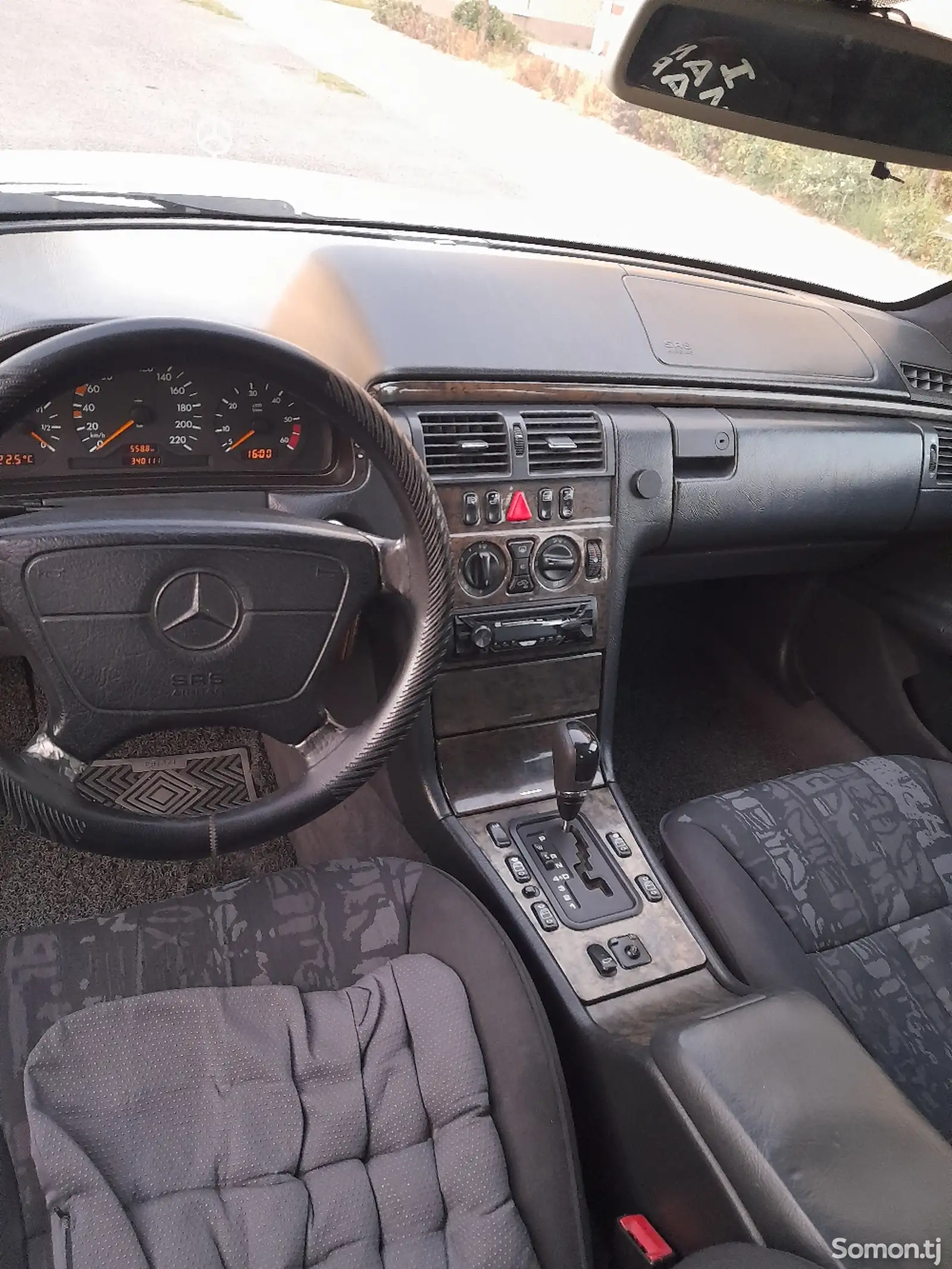 Mercedes-Benz E class, 1998-7