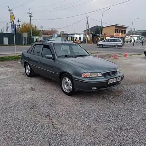 Daewoo Nexia, 1996