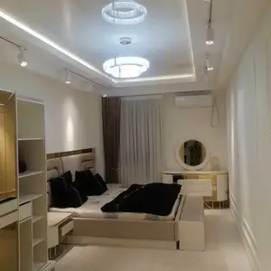 2-комн. квартира, 13 этаж, 65м², ОВИР