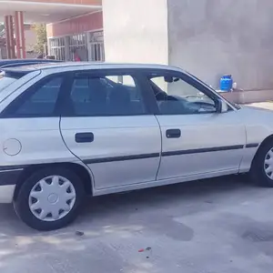 Opel Astra F, 1992