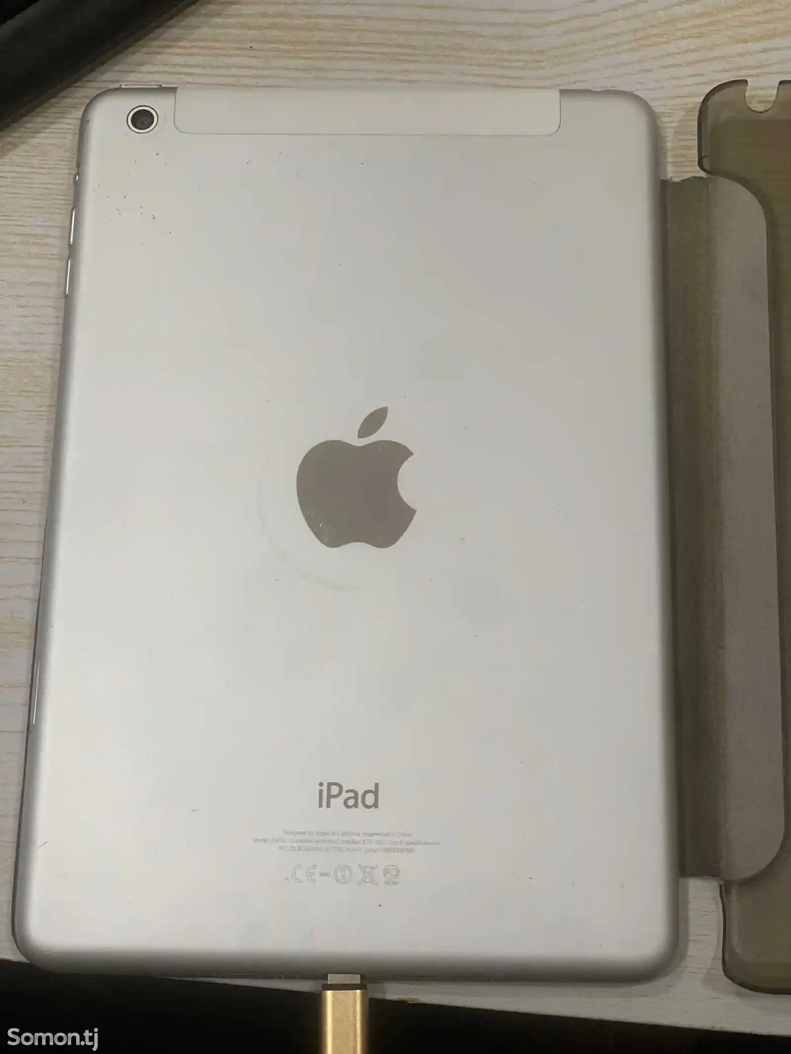 Планшет Apple iPad Model A1455-2