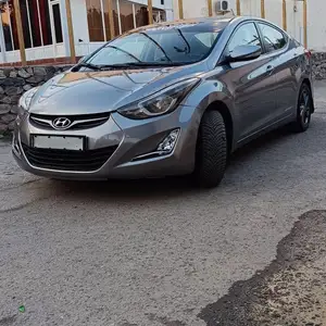 Hyundai Elantra, 2015