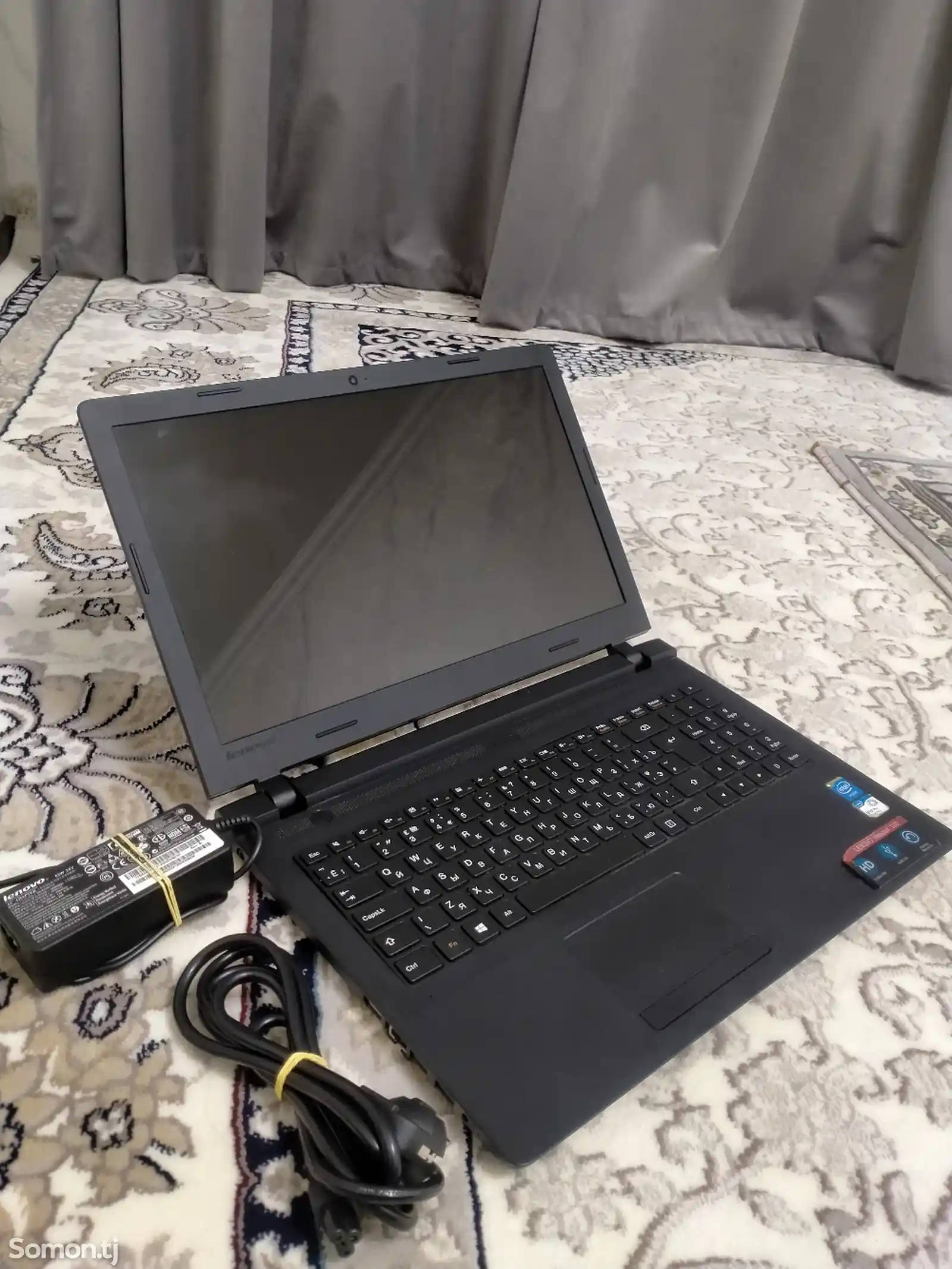 Ноутбук Lenovo-1