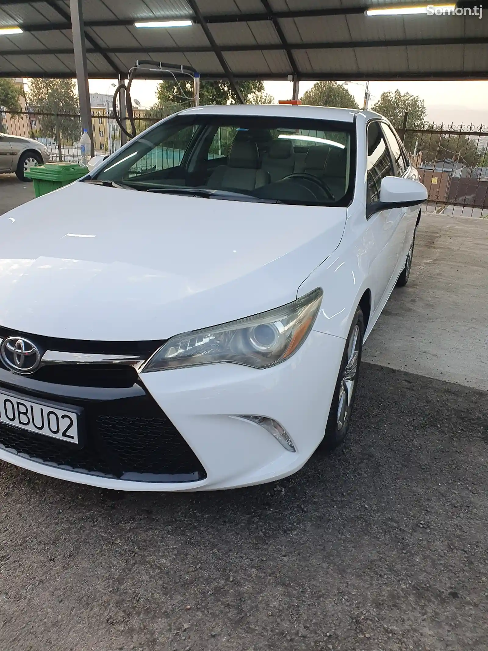 Toyota Camry, 2016-1