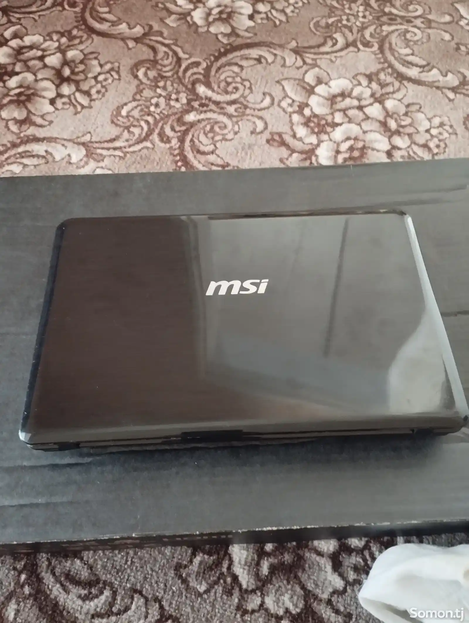 Ноутбук Msi-1
