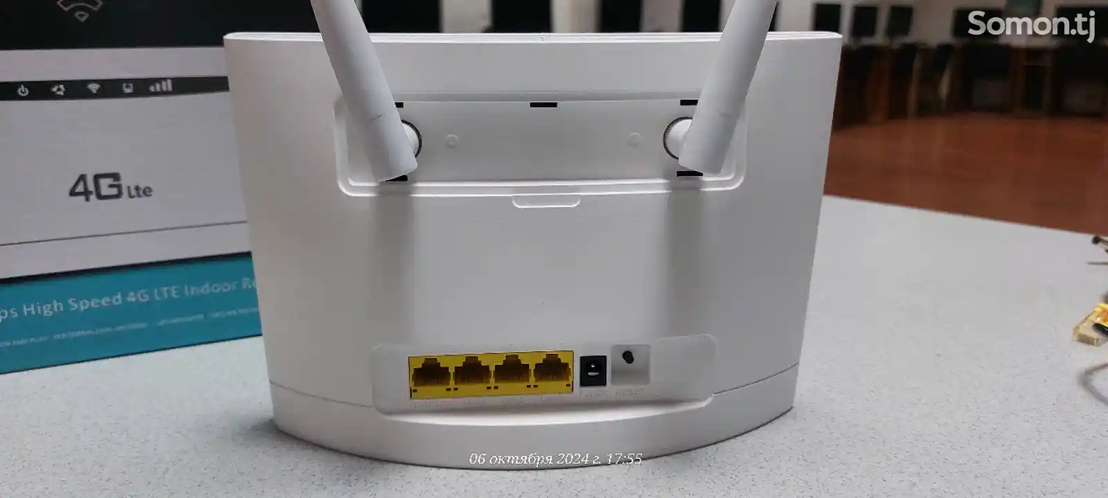 4G LTE CPE Indoor Router-4