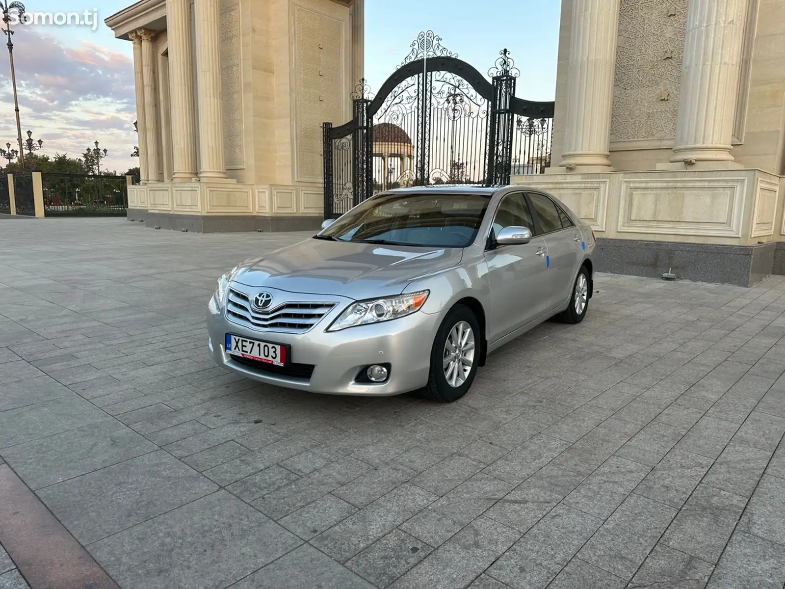 Toyota Camry, 2010-1