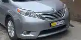 Передний бампер от Toyota Sienna 2015-3