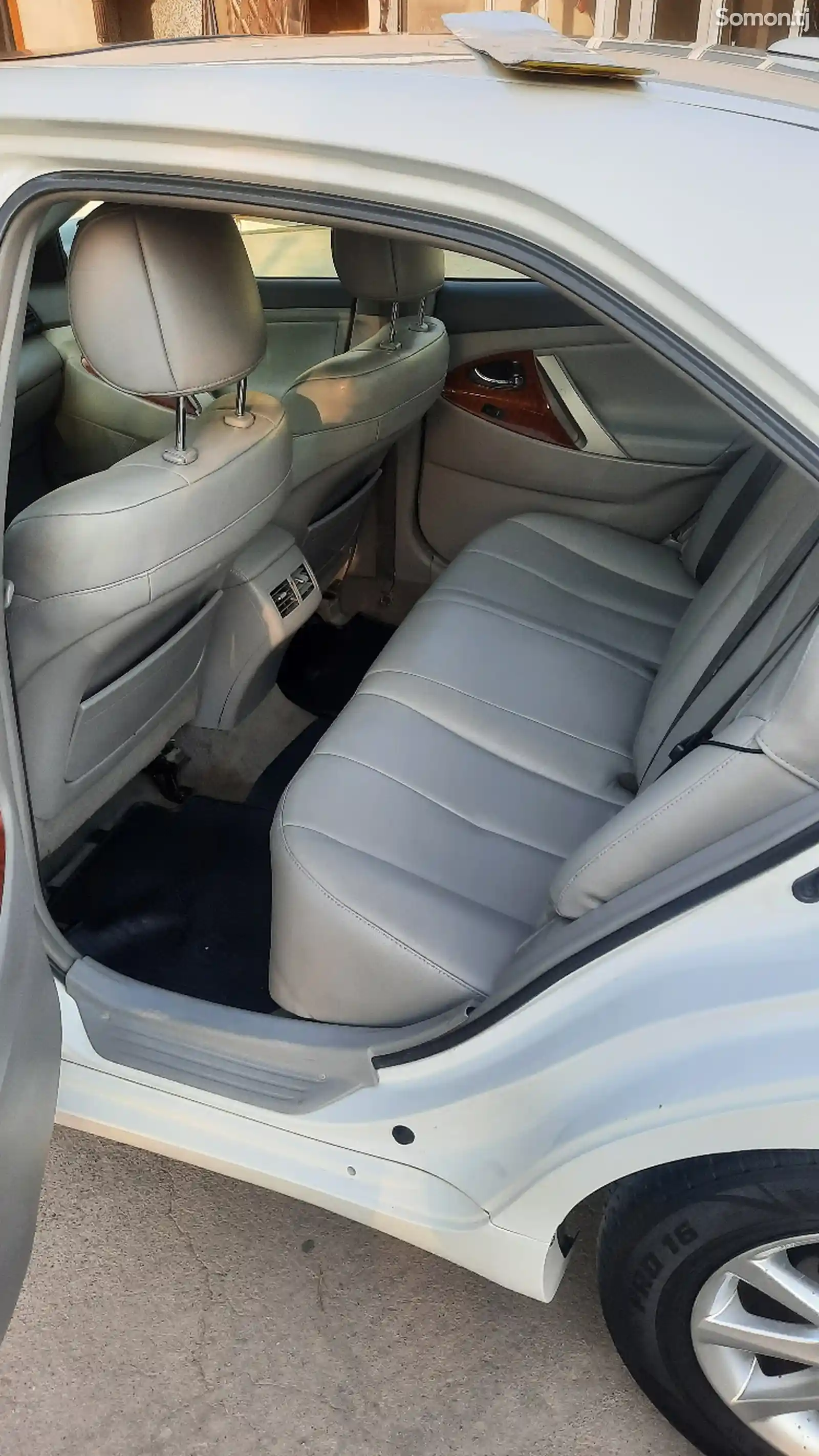 Toyota Camry, 2010-12