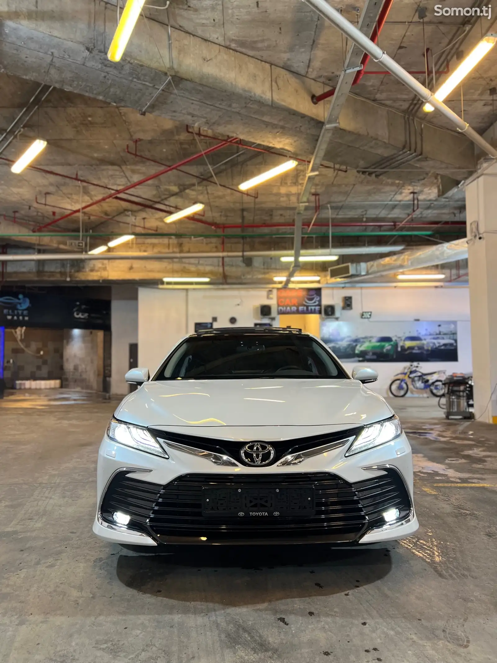 Toyota Camry, 2023-1