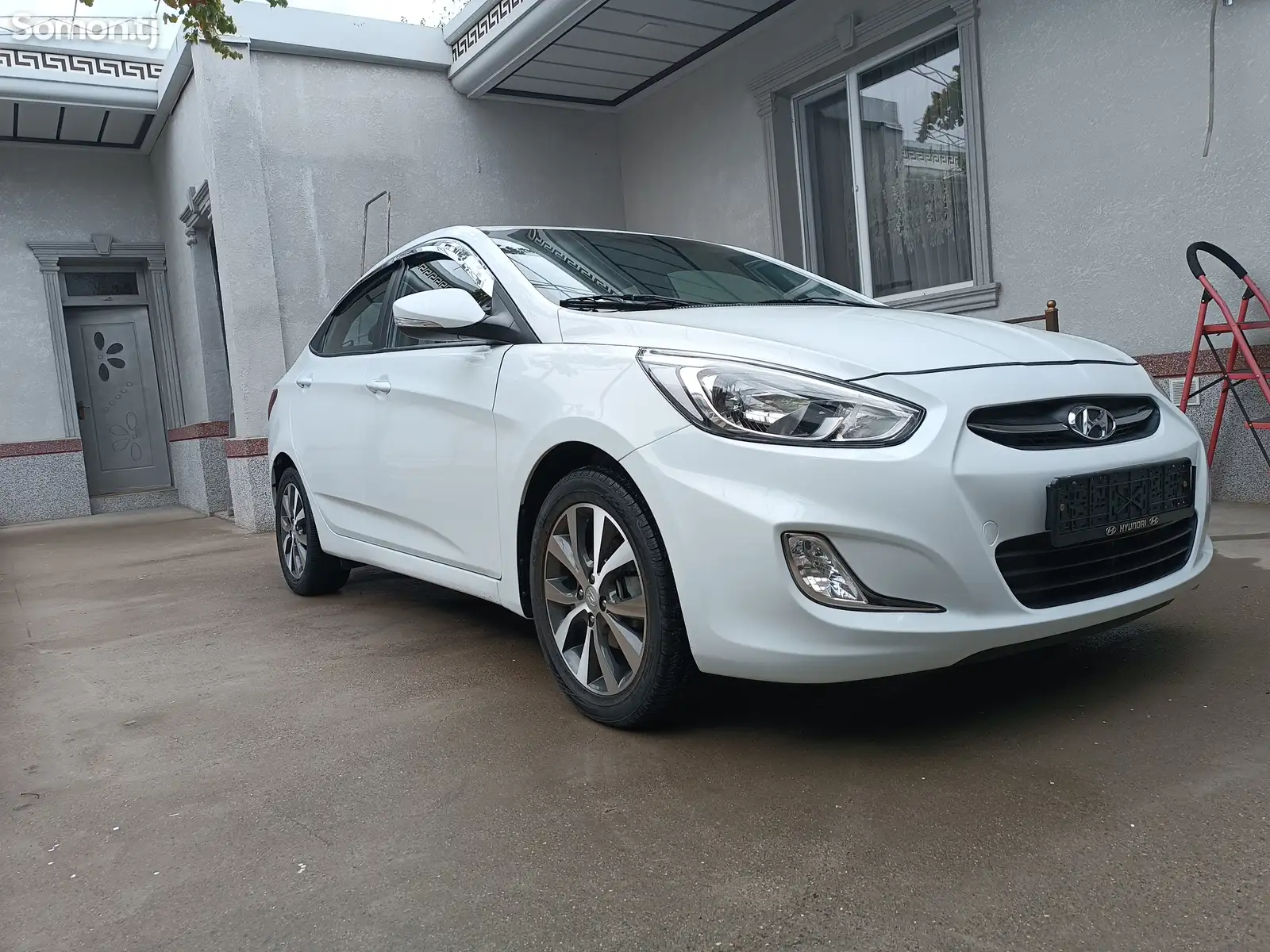 Hyundai Accent, 2015-3