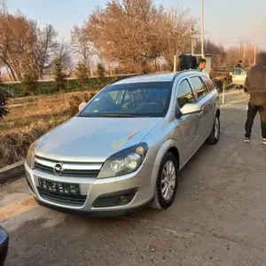 Opel Astra H, 2005