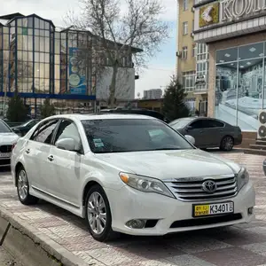 Toyota Avalon, 2011