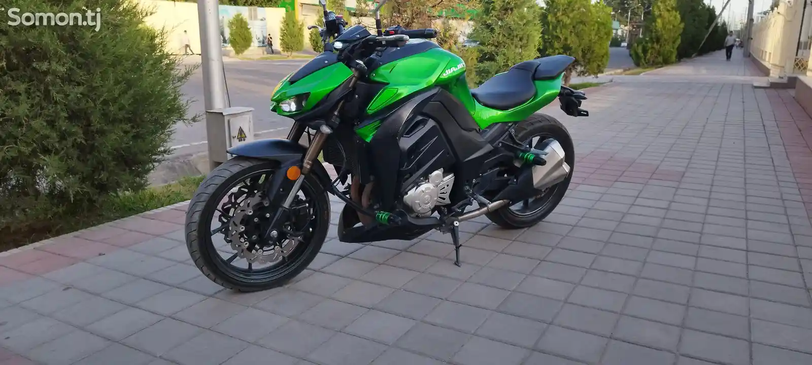 Мотоцикл Kawasaki Z1000 450 куб-1