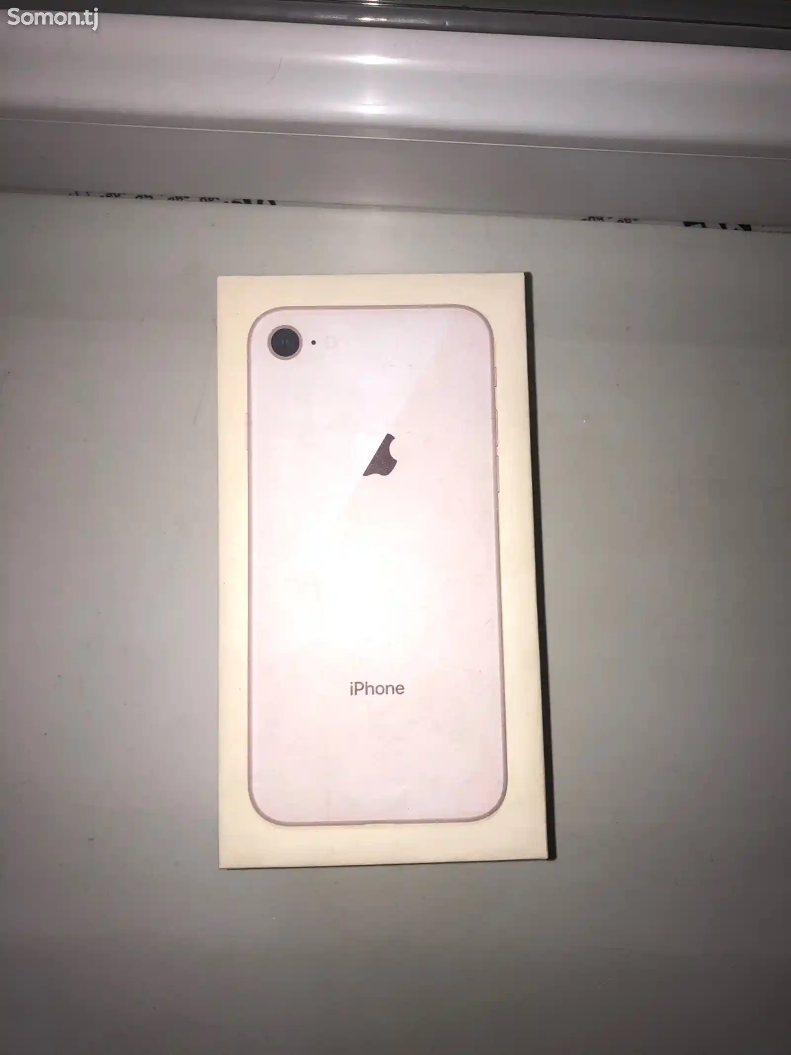 Apple iPhone 8, 64 gb, Gold-11