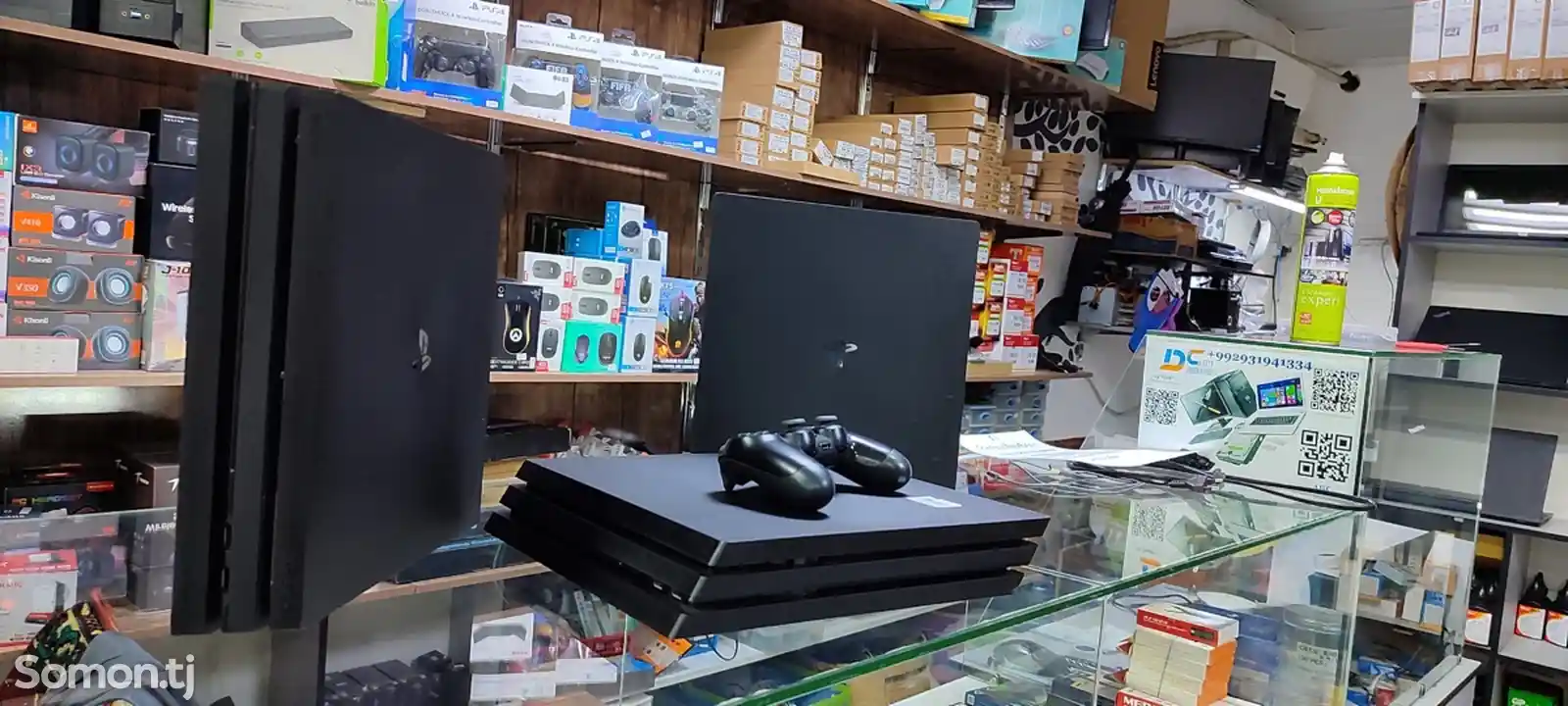 Игровая приставка Sony PlayStation 4 Pro-4