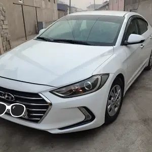 Hyundai Elantra, 2017