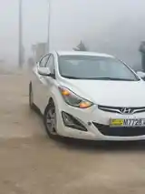 Hyundai Elantra, 2016-5