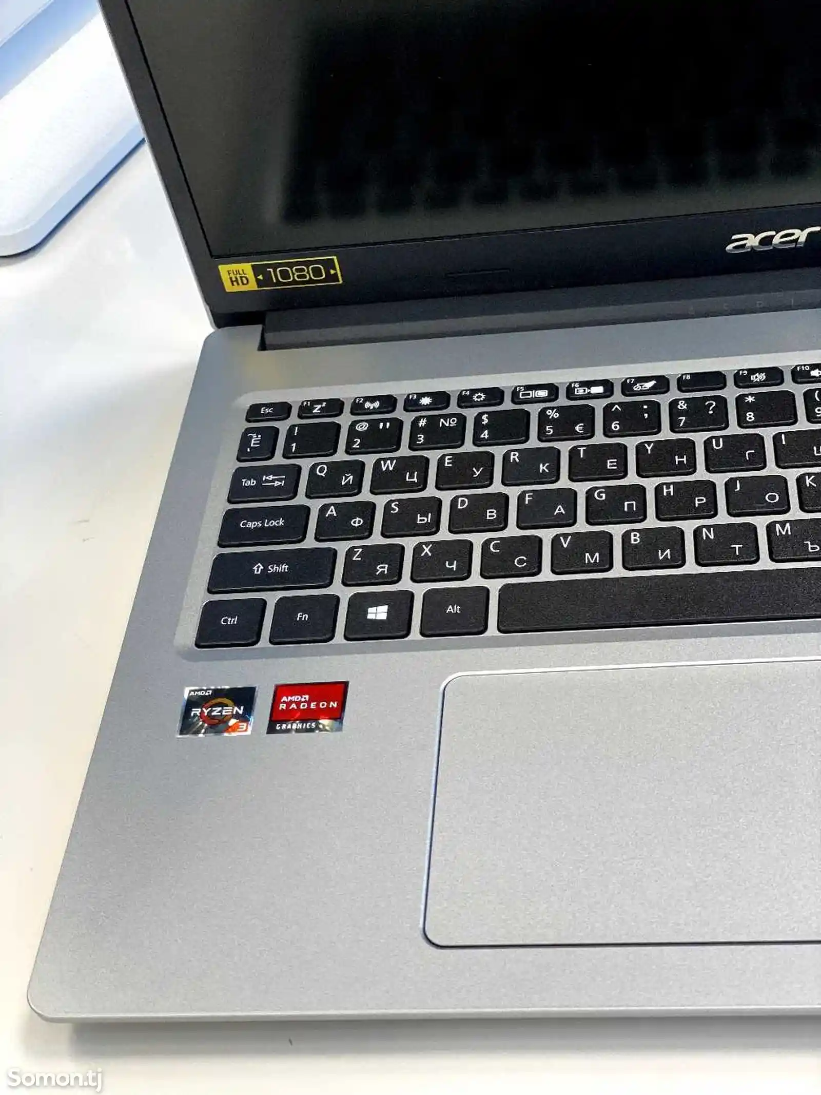 Ноутбук Acer Ryzen 3-3250U-4