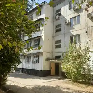 3-комн. квартира, 2 этаж, 68 м², 91 мкр